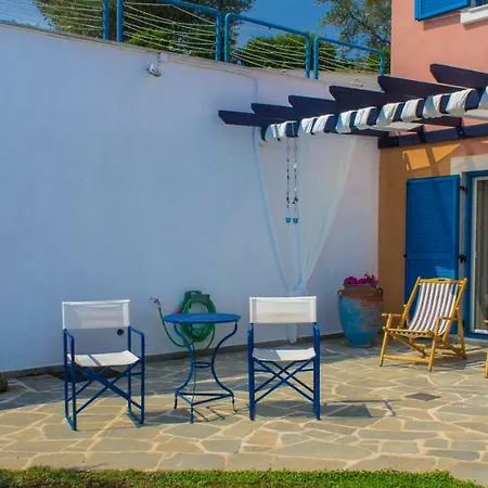 Blue Paradise Maisonette In *