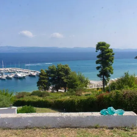 Blue Paradise Maisonette In باليوري